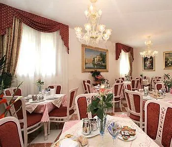 Nice Hotel Szálloda