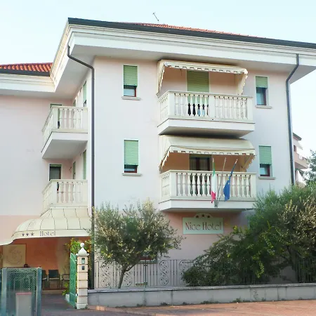 Nice Hotel Szálloda Mestre