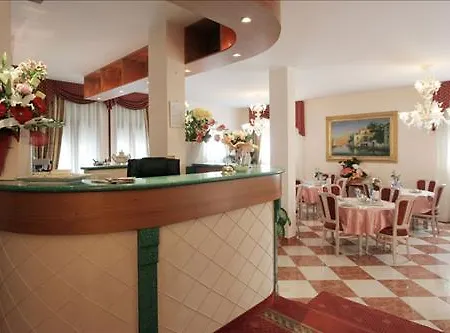 Szálloda Nice Hotel 3*