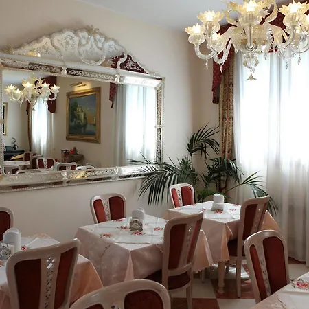 Nice Hotel 3* Mestre